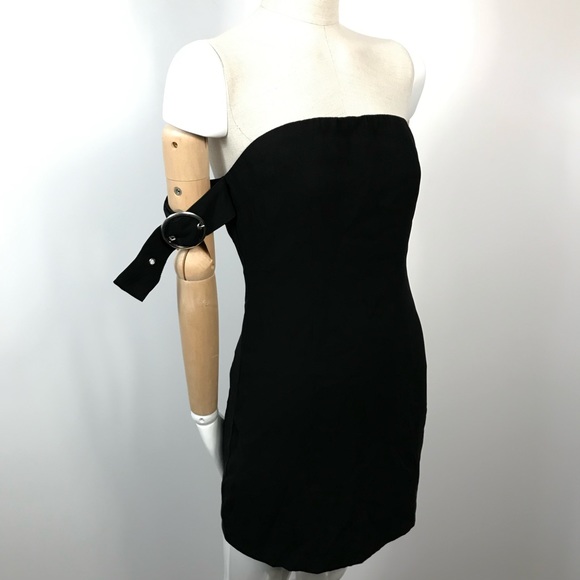 Forever 21 off the shoulder dress buckle - Picture 3 of 7
